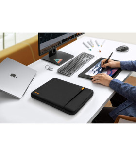 Defender-A13 (15") Laptop Sleeve, Black