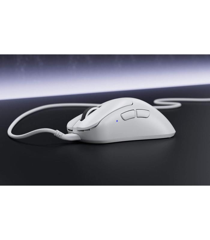 Xlite Wired White - Medium Size 2