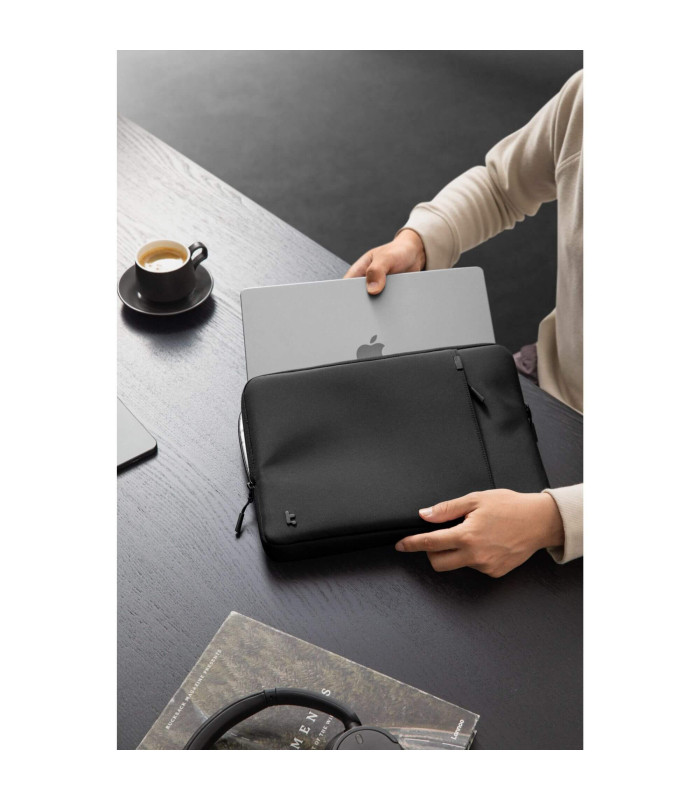 Defender-A13 Premium (16") Laptop Sleeve, Black