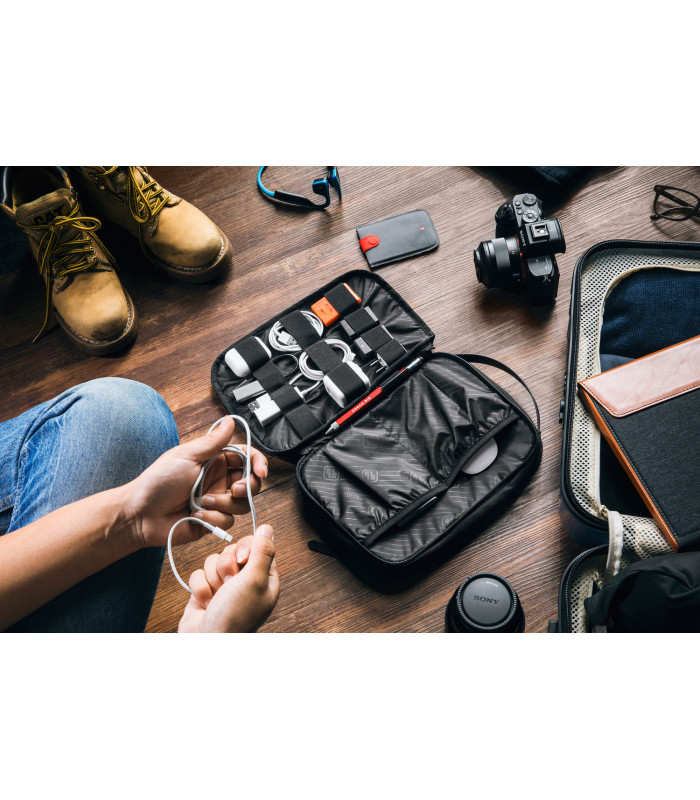 tomtoc Urban H01 Accessory Organizer, Black