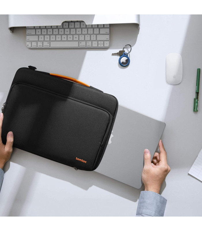 Defender-A40 (15.6-16.2") Shoulder Bag Black