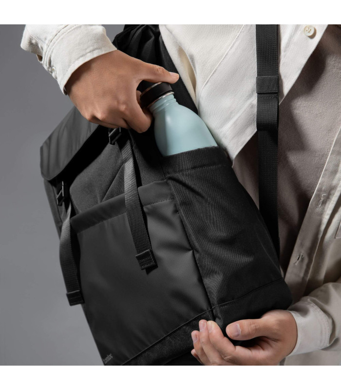 Slash-T64 Flip Laptop Backpack 18L, Black