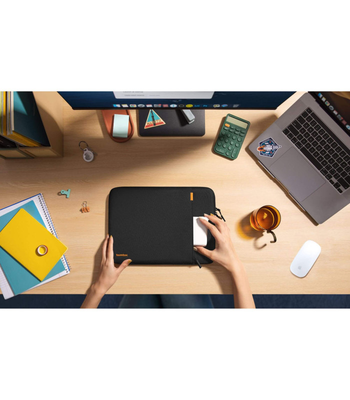 Defender-A13 (15.6-16.2") Laptop Sleeve, Black