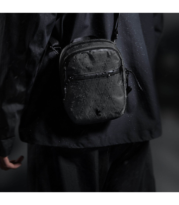 tomtoc Aviator-T37 Travel Crossbody Bag X-Pac Black 1.3L