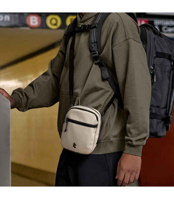 tomtoc Aviator-T37 Travel Crossbody Bag Khaki 1.3L