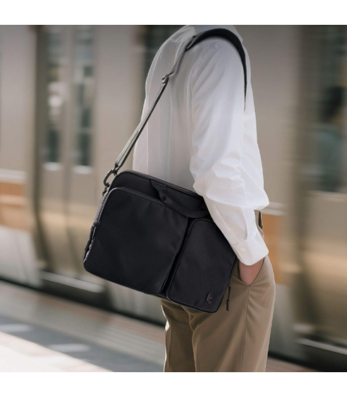 Navigator-A33 (14") Laptop Shoulder Bag, Black