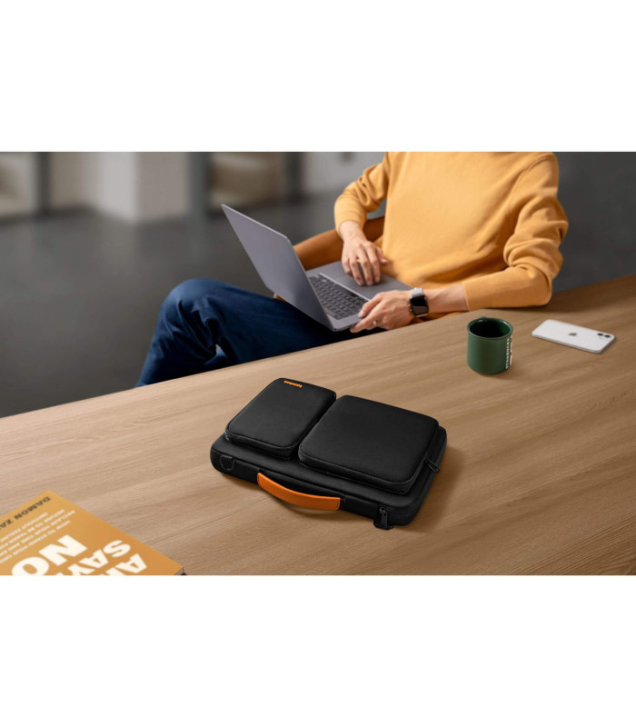 Defender-A42 (16") Laptop Briefcase, Black