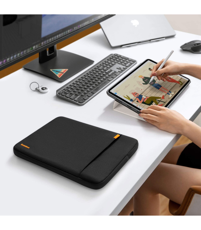 Defender-B13 (11") Tablet Sleeve, Black