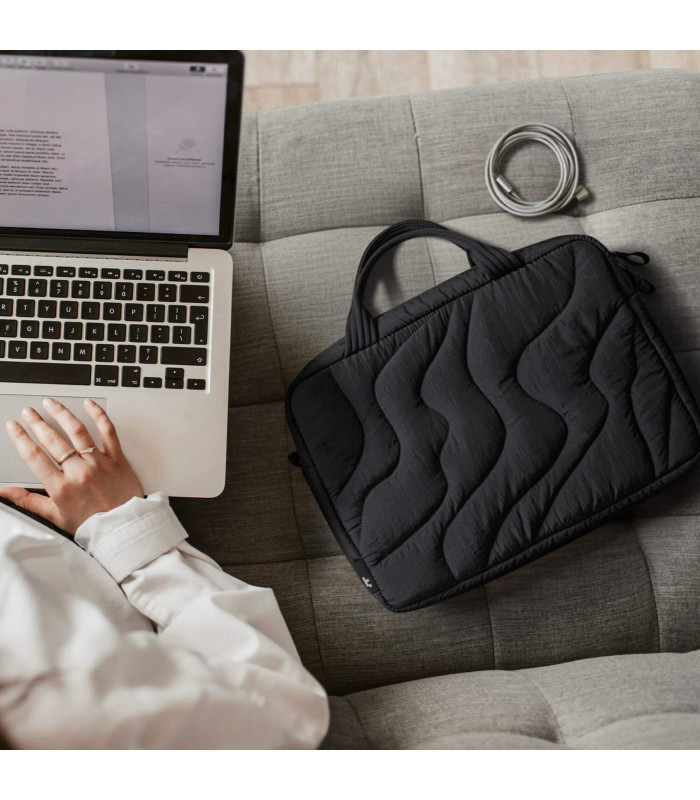 Terra-A28 (16") Puffy Laptop Carrying Bag, Black