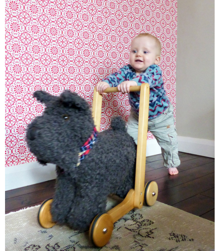 Scottie Dog Push Along